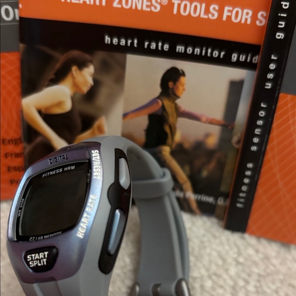 Timex Gray Digital Heart Zone Smartwatch NWOT 2/$20 - Picture 4 of 9